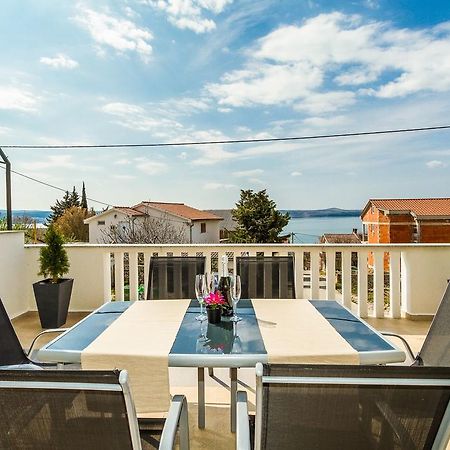 Apartmani Bregovec Maslenica Bagian luar foto