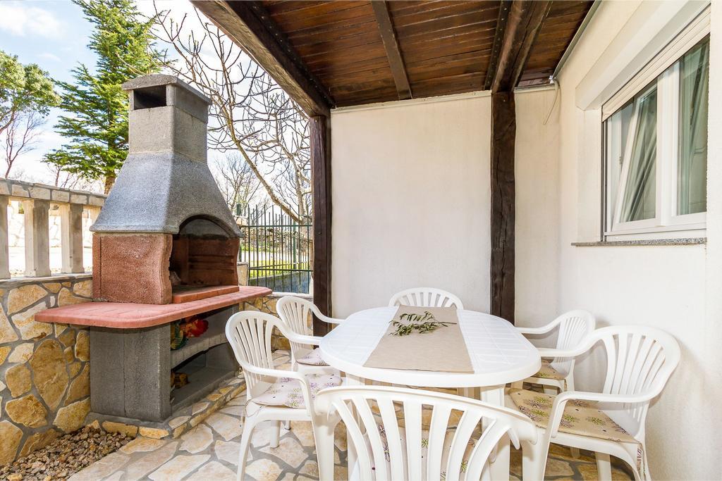 Apartmani Bregovec Maslenica Bagian luar foto