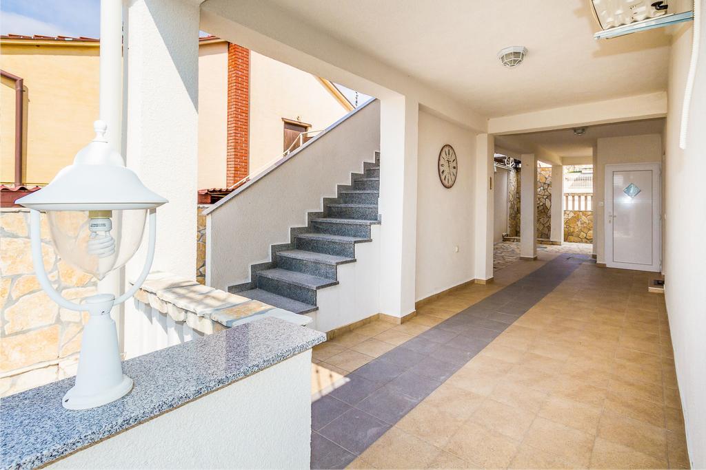 Apartmani Bregovec Maslenica Bagian luar foto