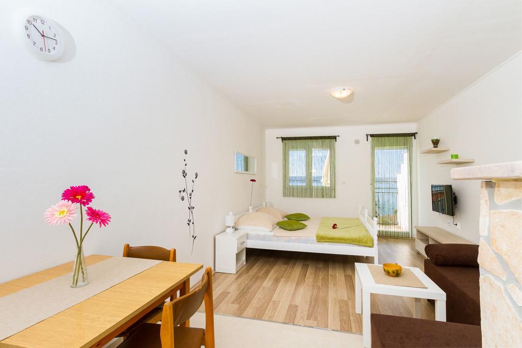 Apartmani Bregovec Maslenica Bagian luar foto