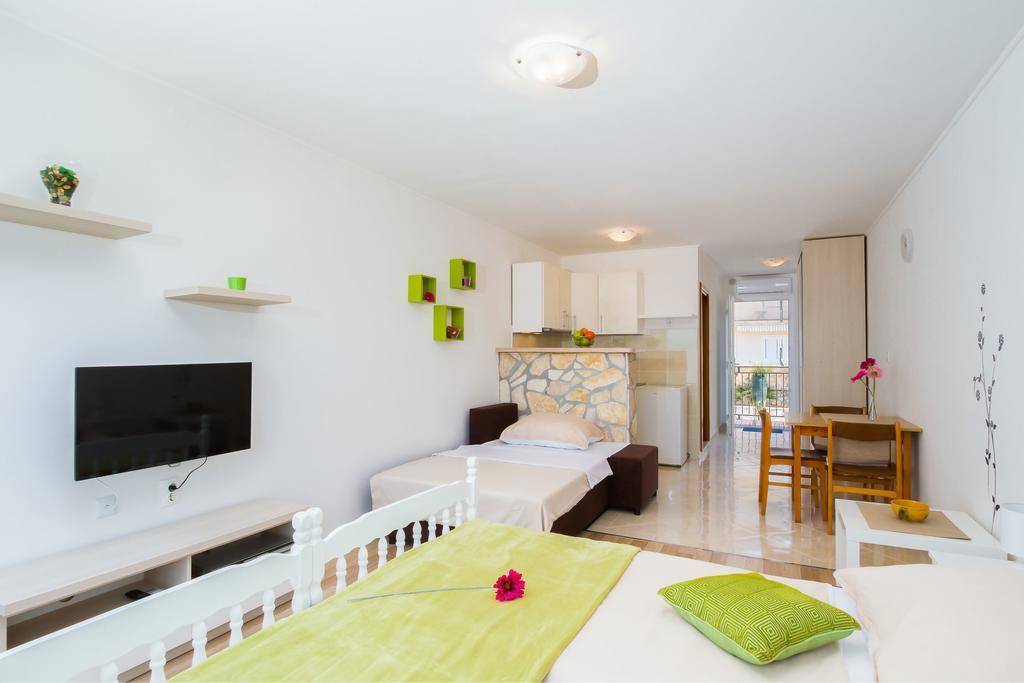 Apartmani Bregovec Maslenica Bagian luar foto