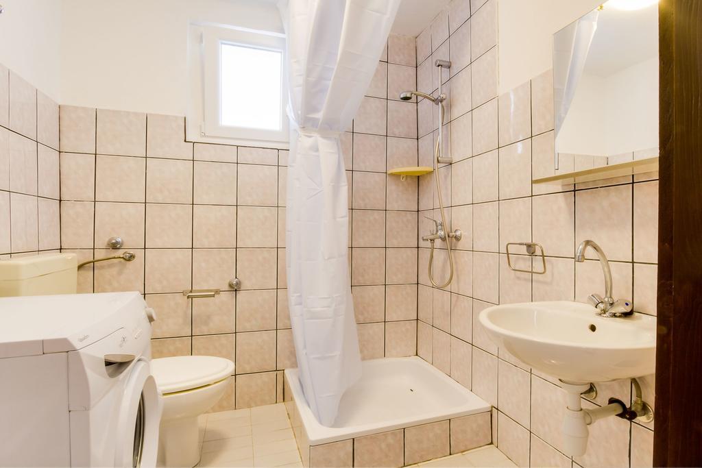 Apartmani Bregovec Maslenica Bagian luar foto